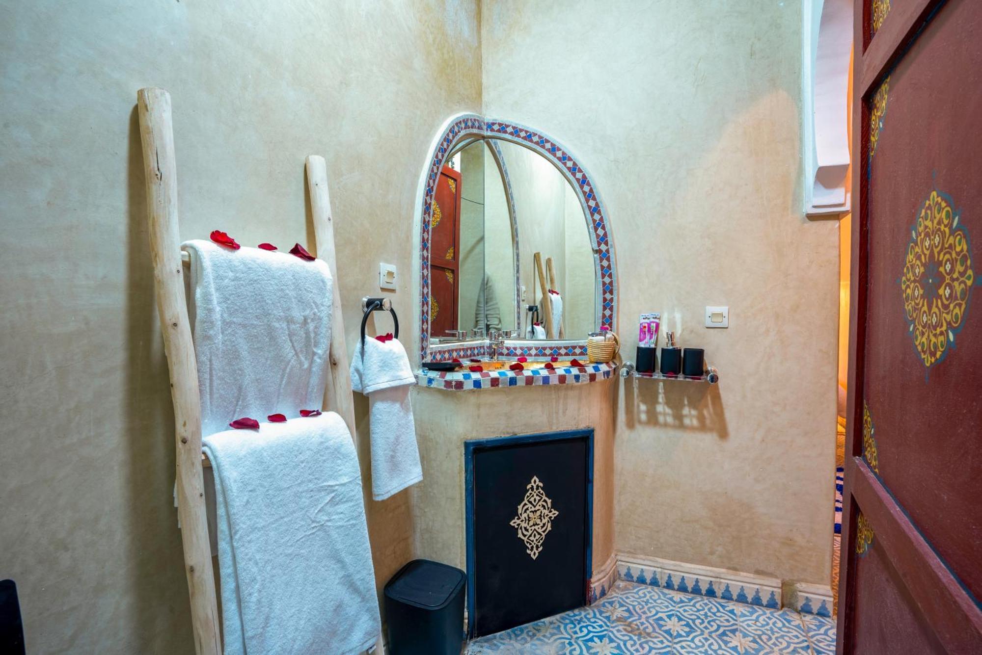 Riad Le Graff Pink Marrakesh Buitenkant foto