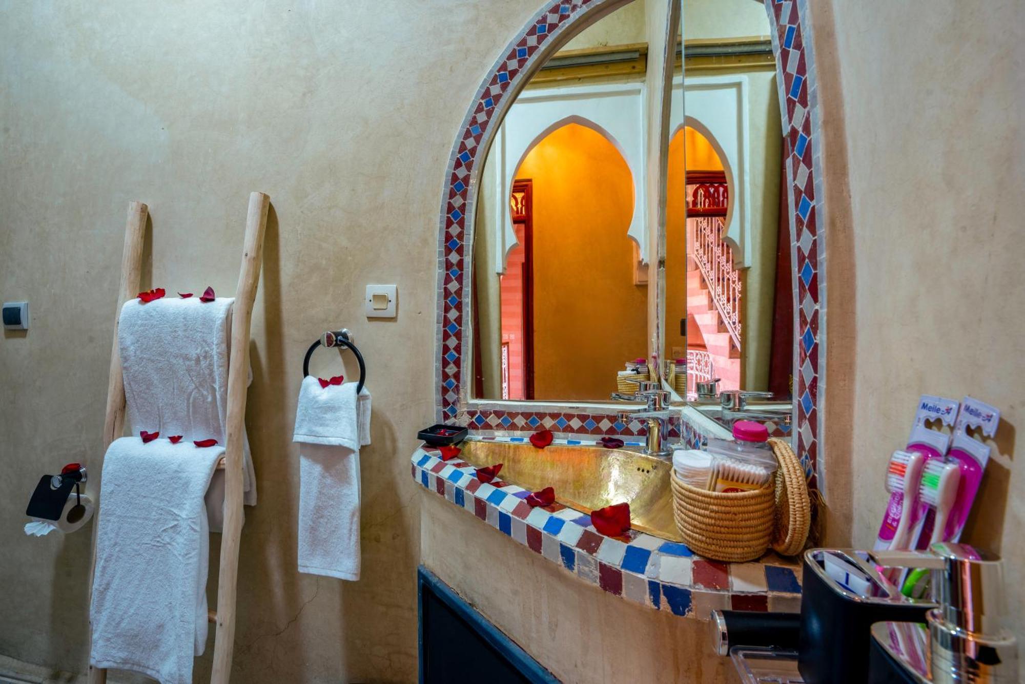 Riad Le Graff Pink Marrakesh Buitenkant foto