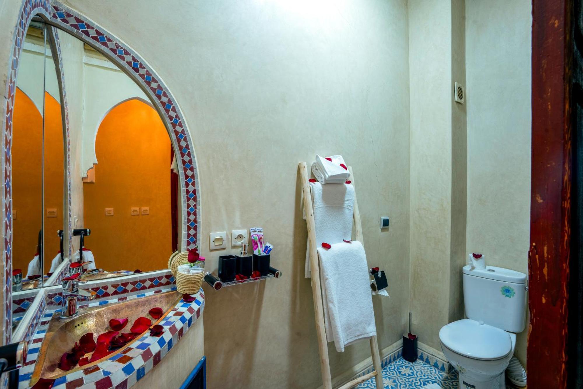 Riad Le Graff Pink Marrakesh Buitenkant foto