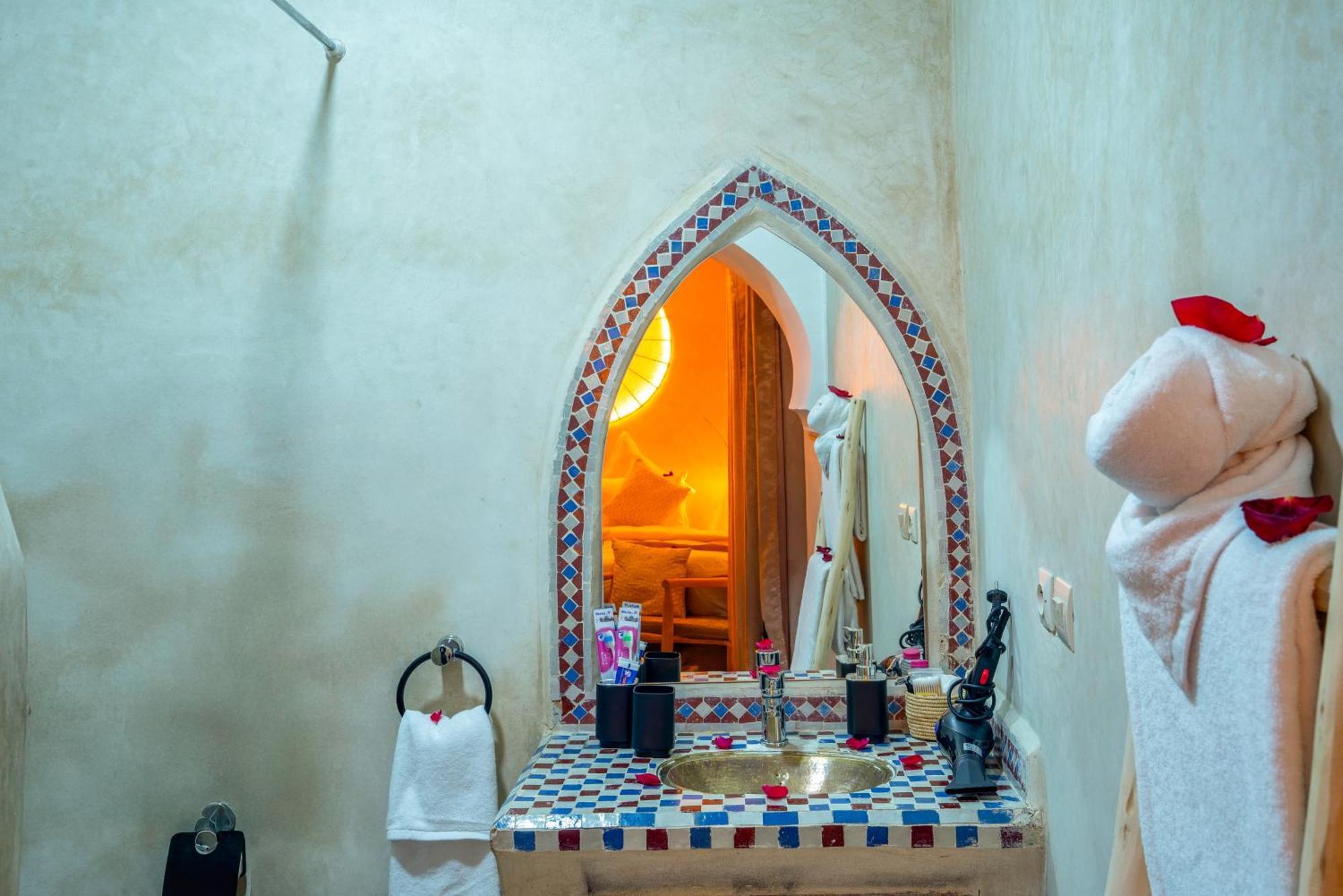 Riad Le Graff Pink Marrakesh Buitenkant foto