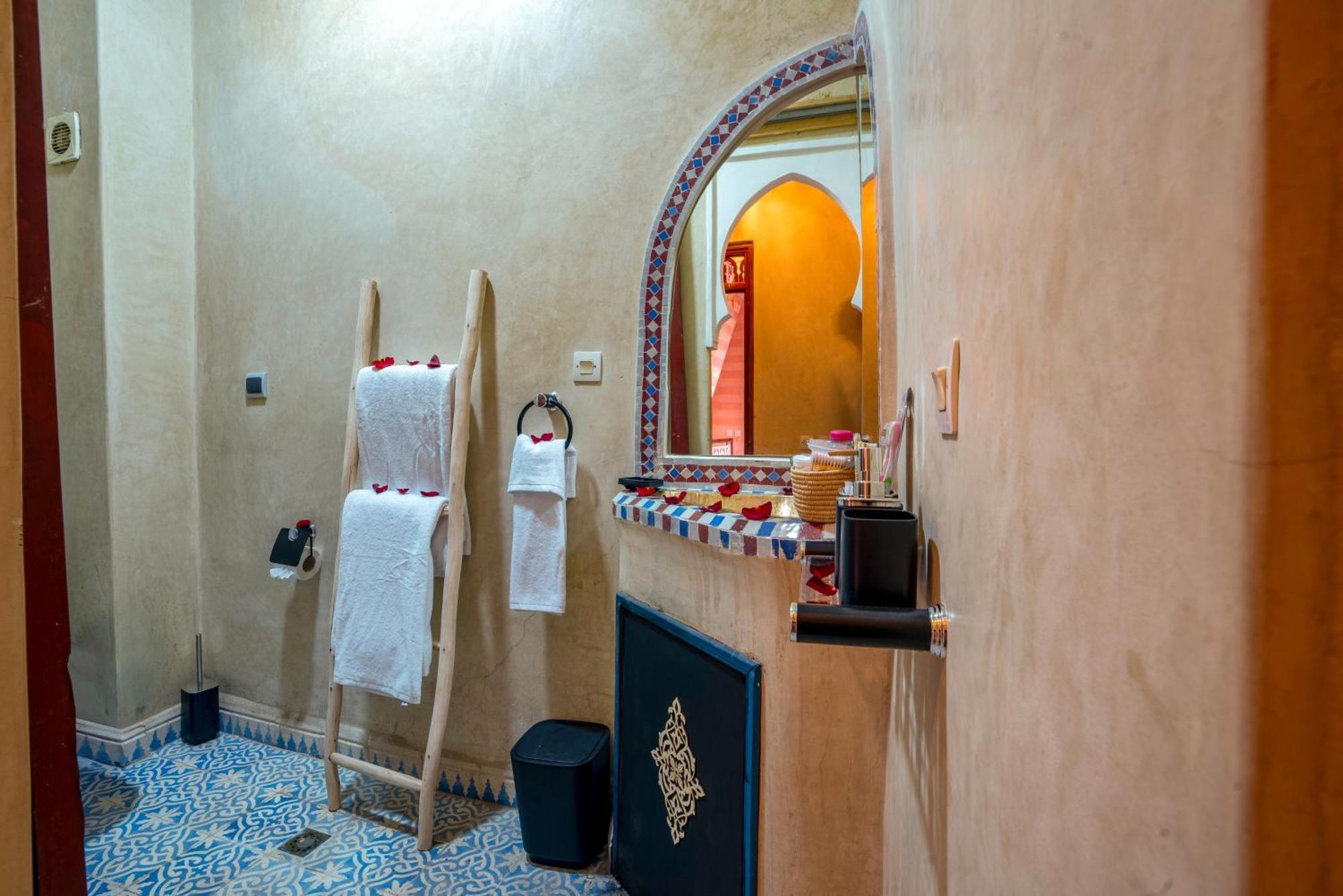 Riad Le Graff Pink Marrakesh Buitenkant foto